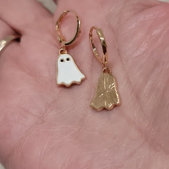 Boho Halloween Ghost Earrings Dangling Huggie White Gold Tone 1.18 In - Picture 4 of 11